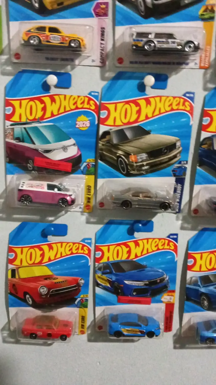 Colección de autos Hot Wheels edición especial - 1