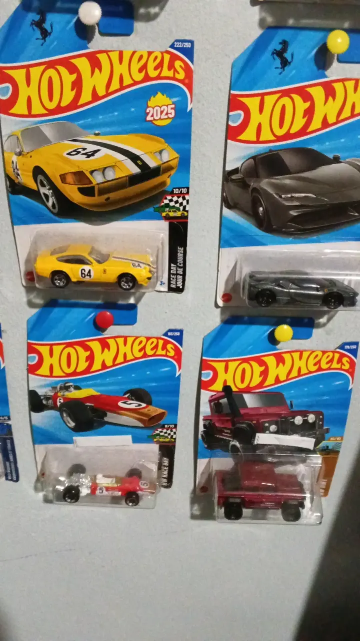 Colección de autos Hot Wheels edición especial - 4