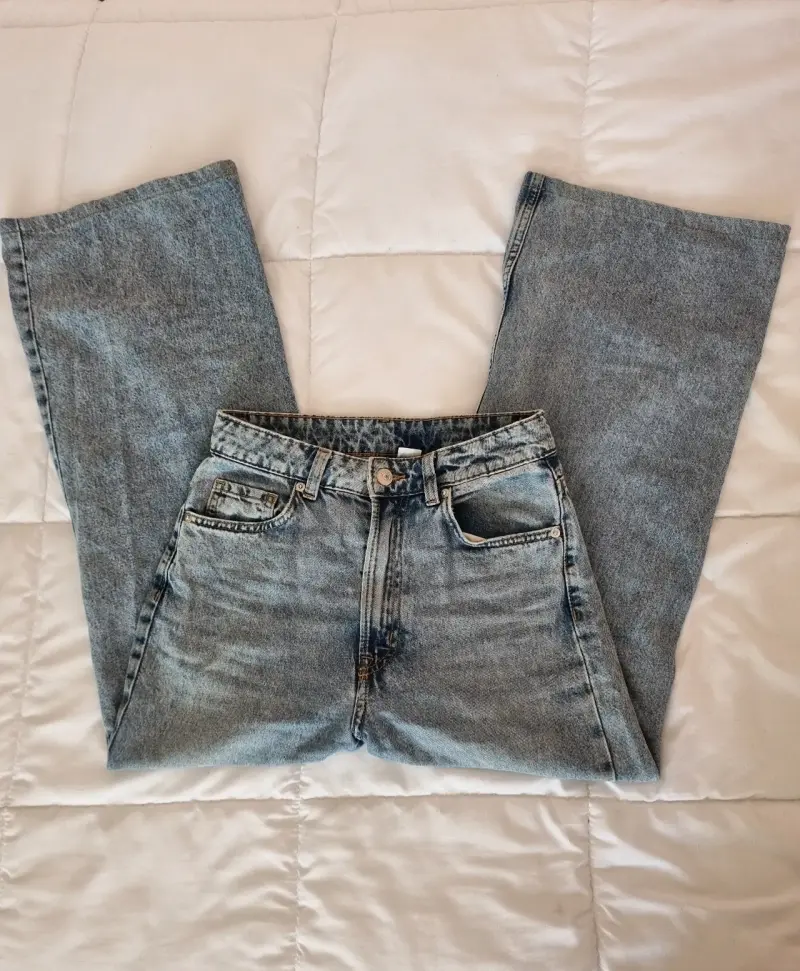 Jeans de mezclilla azul claro para mujer - 1