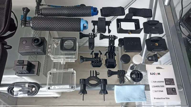 Cámara de acción SJCAM SJ5000 con accesorios - 4