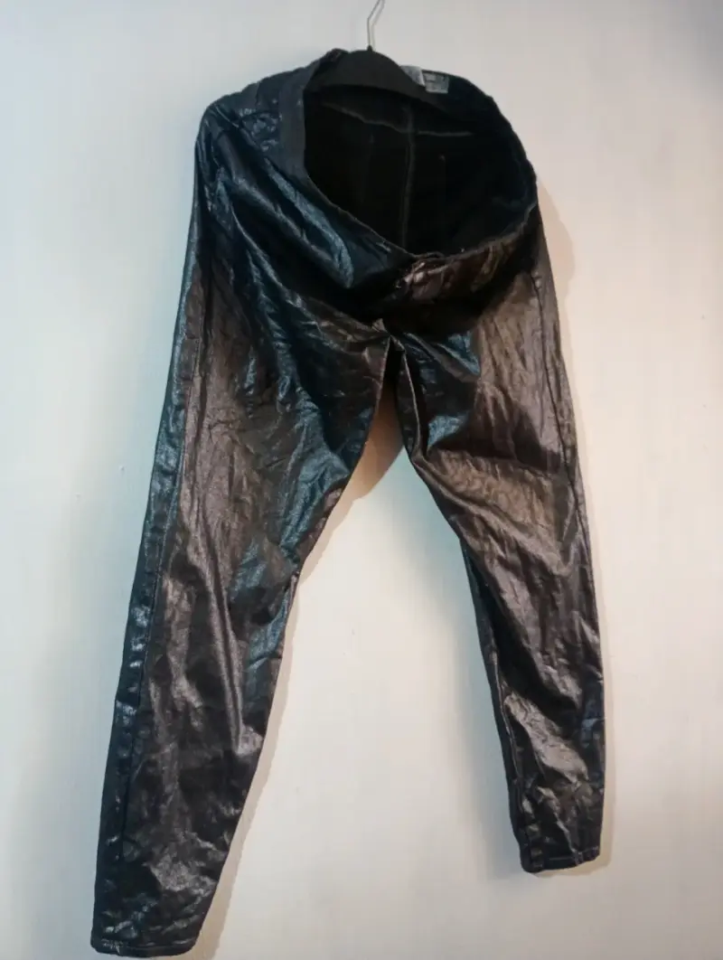Pantalones de cuero sintético negro para hombre - 1