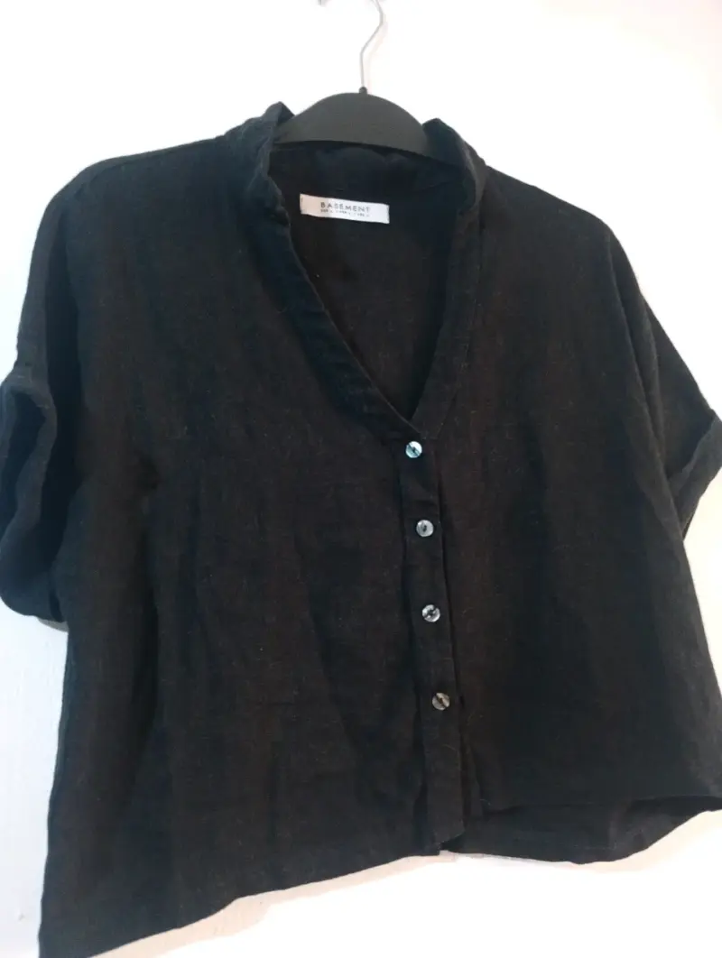 Blusa negra de lino Basement para mujer - 1