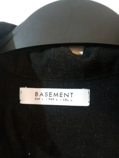 Blusa negra de lino Basement para mujer - miniatura 4