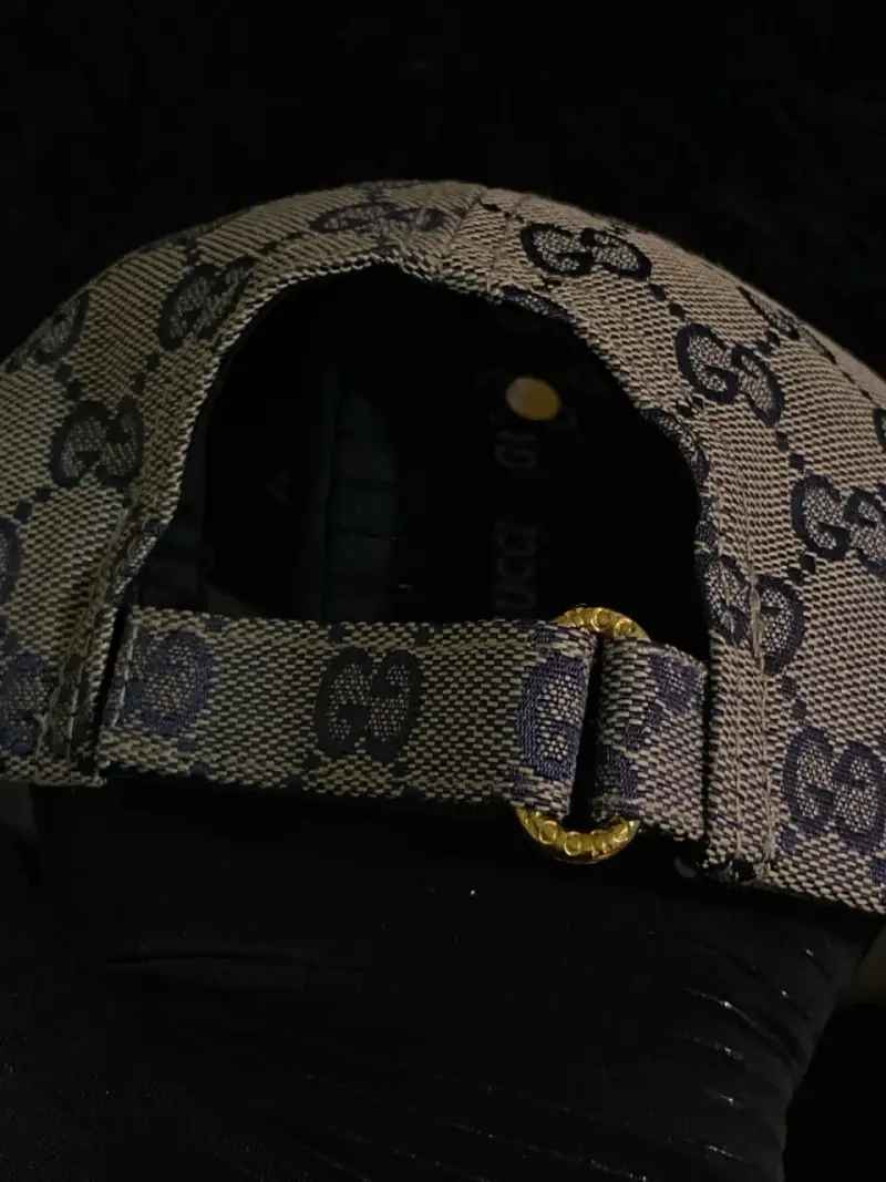 Gorra Gucci con diseño monograma y cinta tricolor - 3