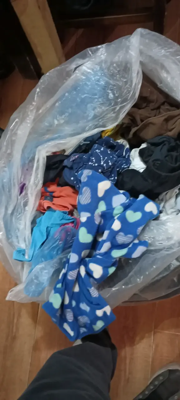 Lote de ropa infantil variada en buen estado - 2
