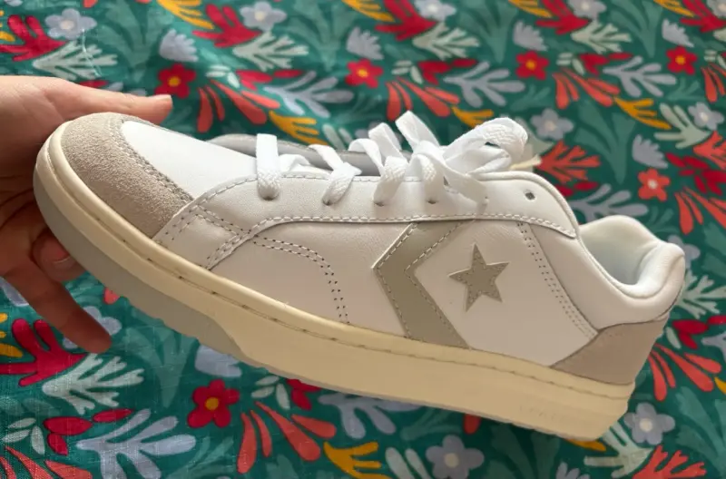 Zapatillas blancas Converse nuevas unisex - 1