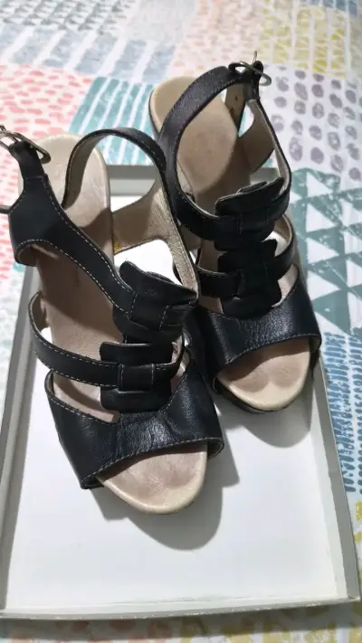 Sandalias de Cuña Negras para Mujer - miniatura 1
