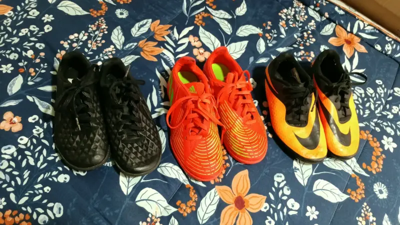 Lote de zapatillas deportivas Nike y Adidas - 1