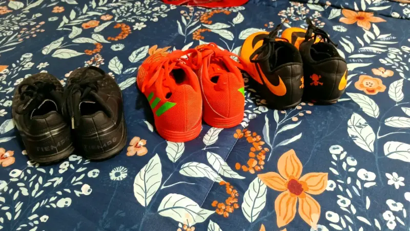 Lote de zapatillas deportivas Nike y Adidas - 3