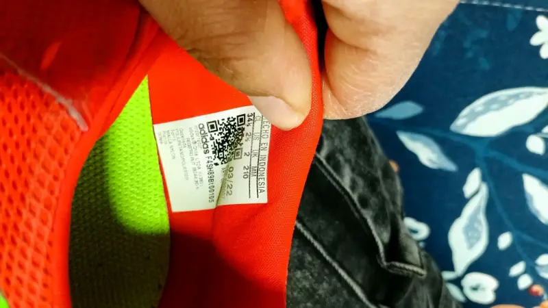 Lote de zapatillas deportivas Nike y Adidas - 5