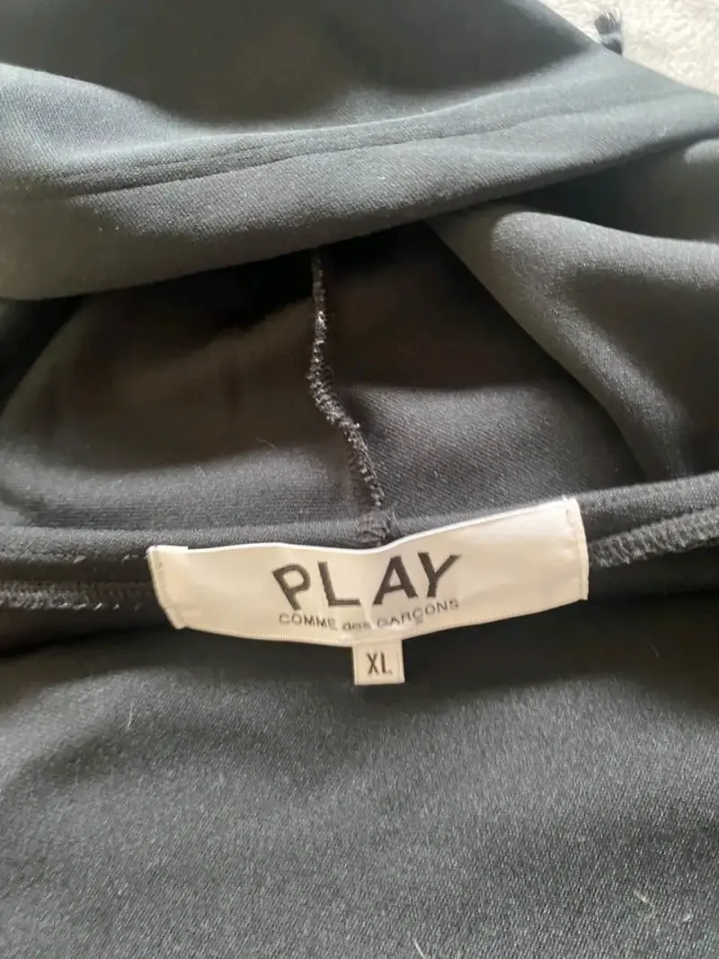 Polerón Comme des Garçons Play original - 4