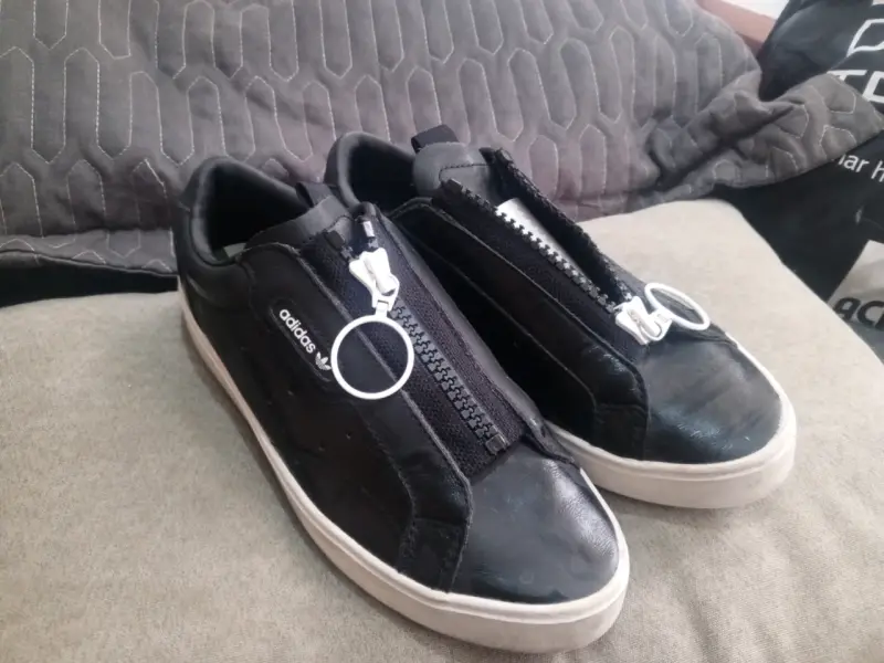 Zapatillas negras con cierre Adidas - 2