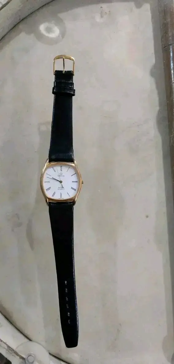 Reloj Omega De Ville vintage con correa de cuero - 1