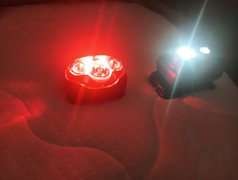Linterna frontal LED Energizer con luz roja - 3
