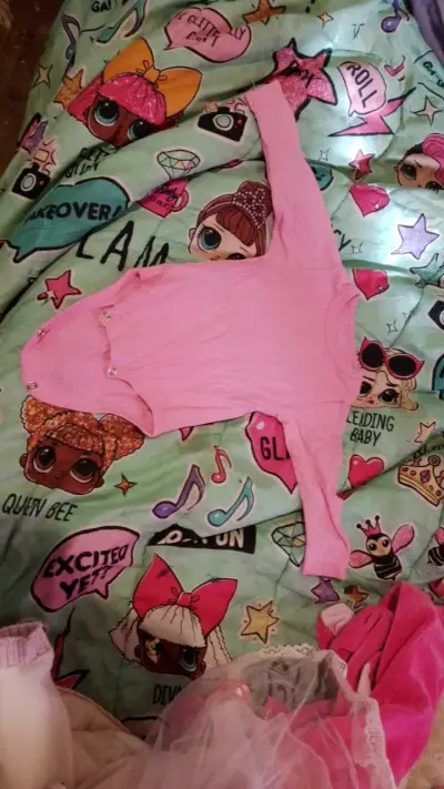 Body de bebé rosado con botones - miniatura 1
