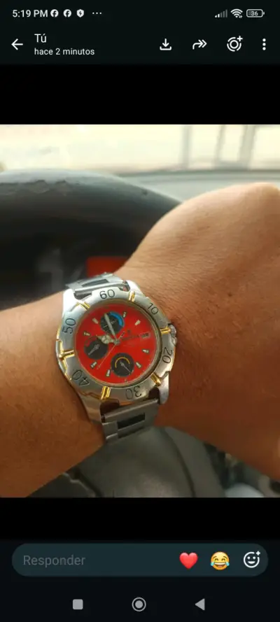 Reloj Festina de acero inoxidable con esfera roja - miniatura 1