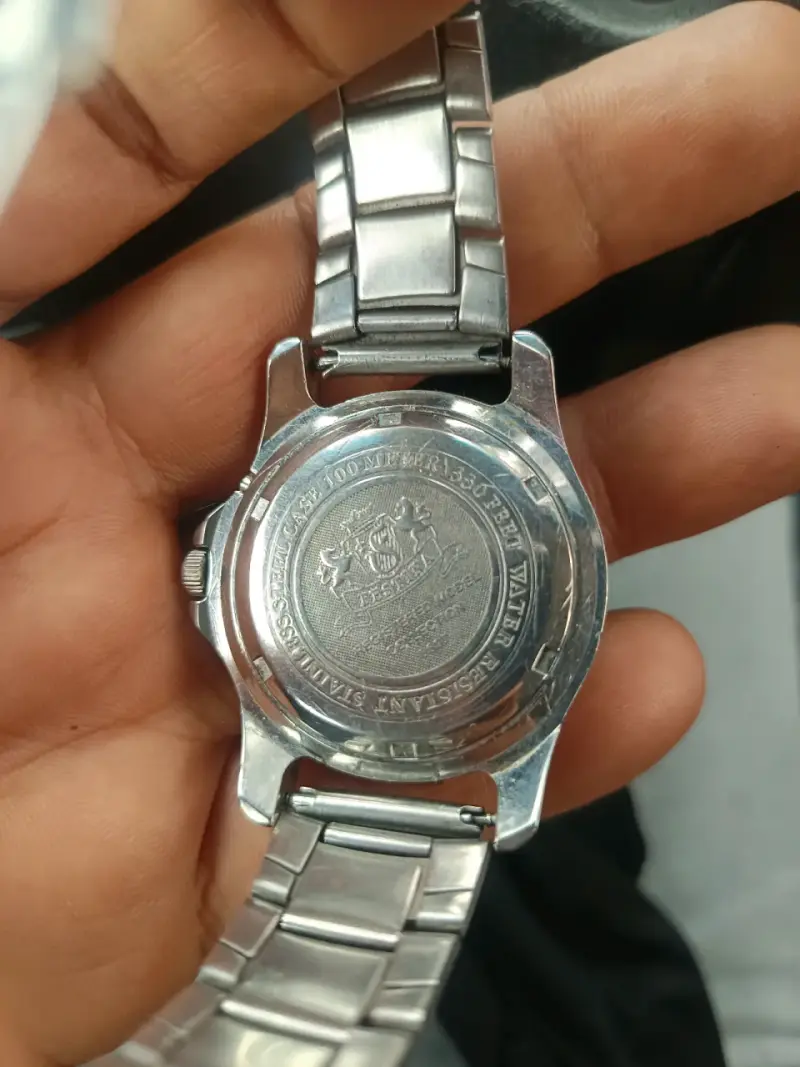 Reloj Festina de acero inoxidable con esfera roja - 3