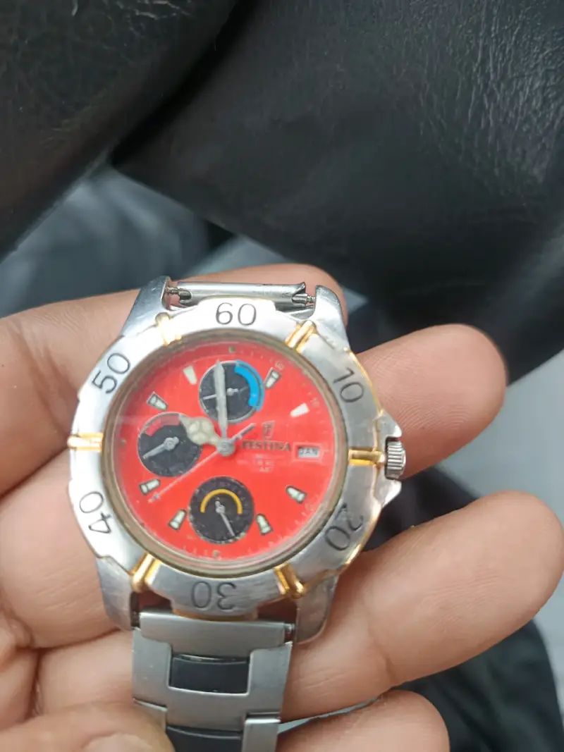Reloj Festina de acero inoxidable con esfera roja - 4