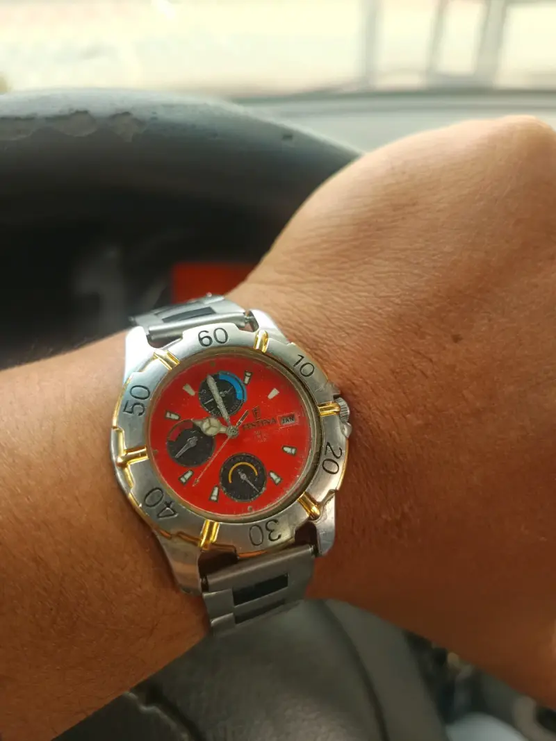 Reloj Festina de acero inoxidable con esfera roja - 5