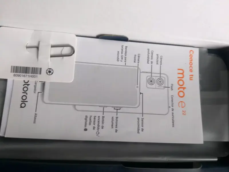 Smartphone Motorola Moto E22 en buen estado - 3