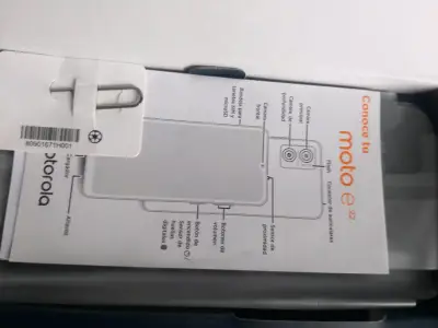 Smartphone Motorola Moto E22 en buen estado - miniatura 3