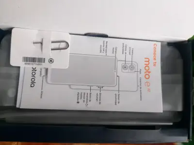 Smartphone Motorola Moto E22 en buen estado - miniatura 4