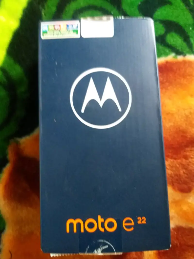 Smartphone Motorola Moto E22 en buen estado - 5