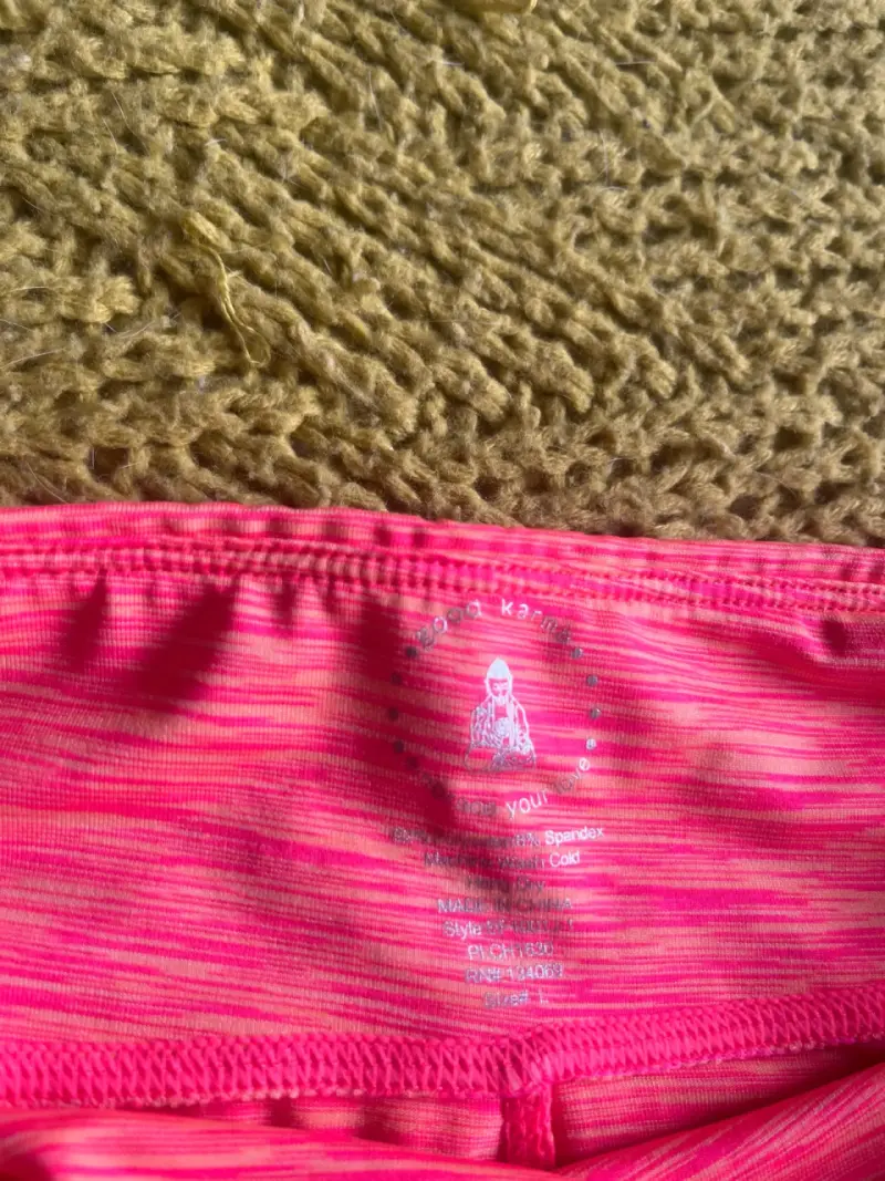 Shorts deportivos rosados para mujer - 4