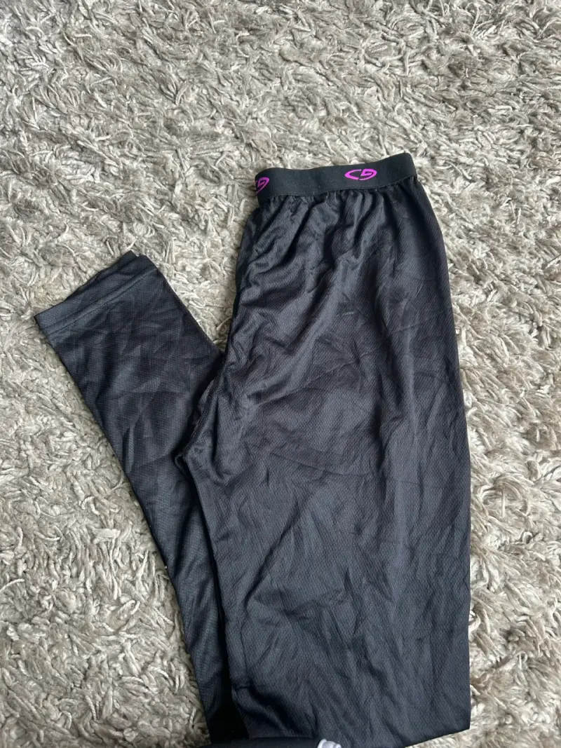Calzas deportivas negras para mujer marca Altitude - 2