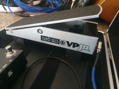 Pedal de Volumen Ernie Ball VP Jr 25K Ohm - miniatura 1