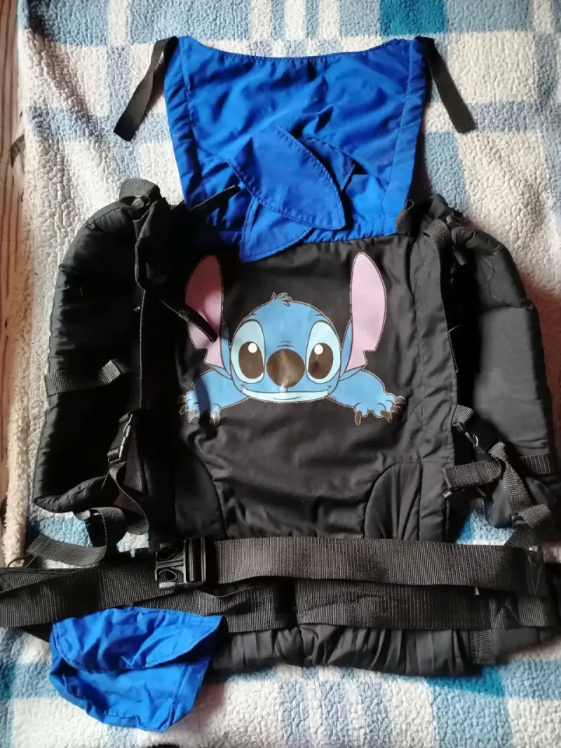 Mochila portabebé con diseño de Stitch - 2