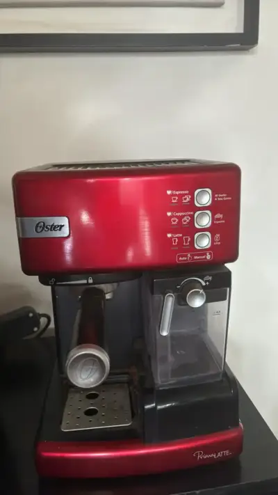 Cafetera Espresso Oster PrimaLatte Roja - miniatura 1