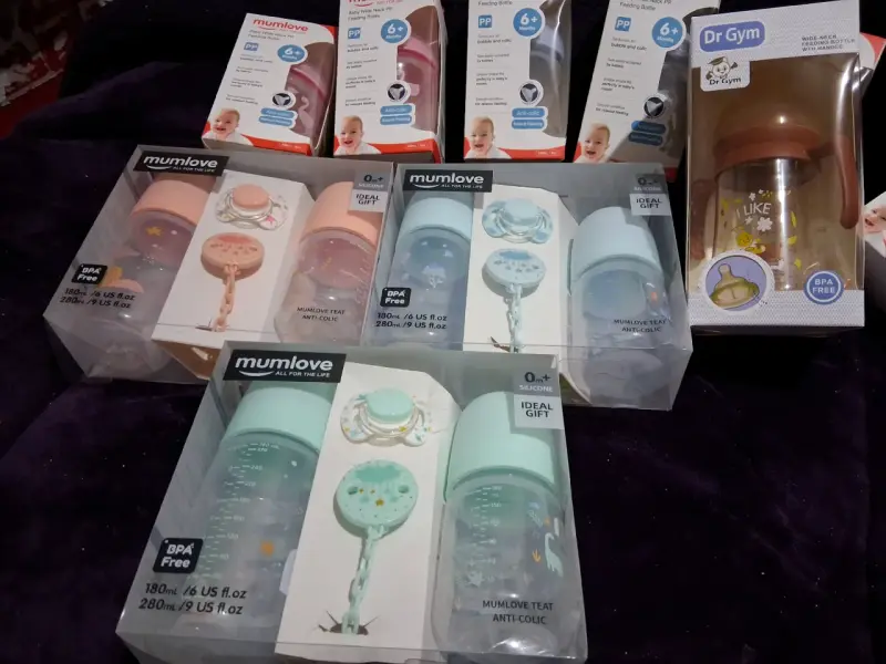 Set de Mamadera y Chupete Mumlove 280ml y 180ml