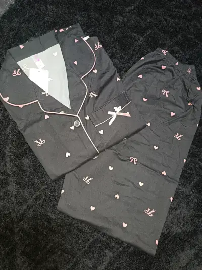 VARIEDAD EN ROPA NUEVA - miniatura 4
