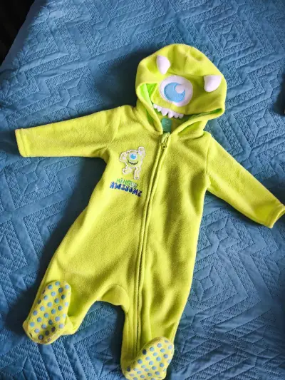 Enterito de bebé monstruo verde Disney 6M - miniatura 1