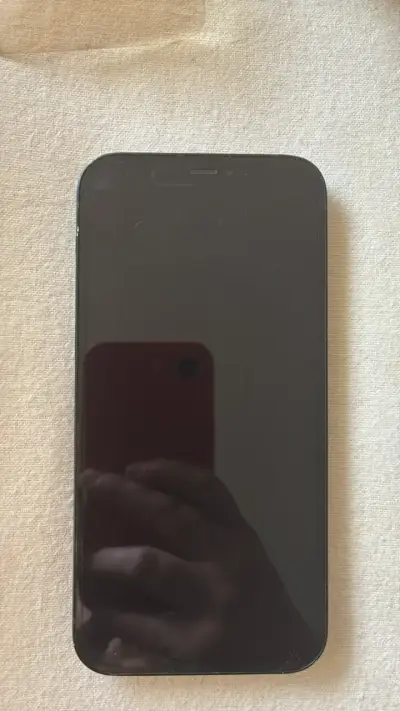 iPhone dañado para repuestos o reparación - miniatura 2