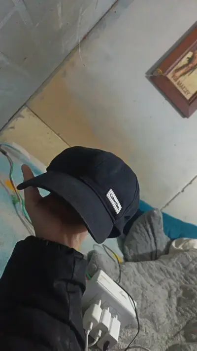 Gorra negra Calvin Klein casual - miniatura 2