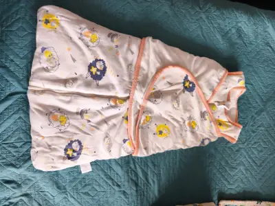 Saco de dormir para bebé con diseño de ovejas - miniatura 1