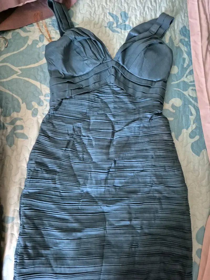 Vestido ajustado azul con tirantes - 3