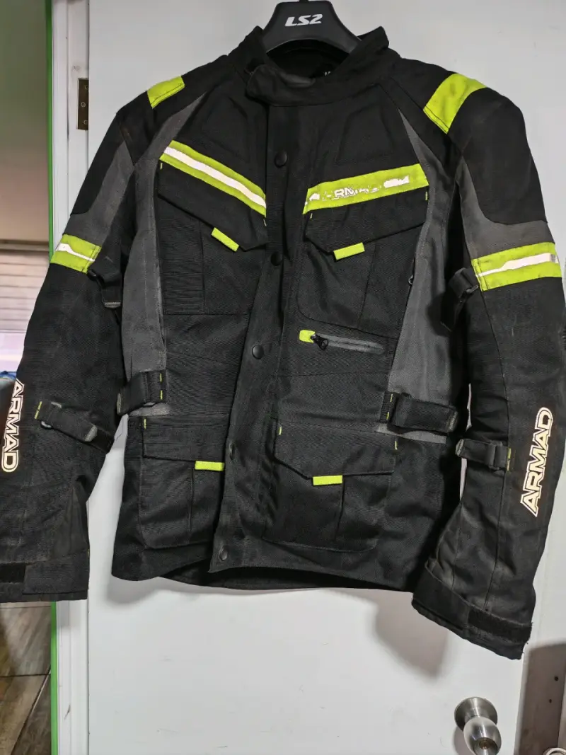 Chaqueta de moto Armad negra con detalles reflectantes - 2