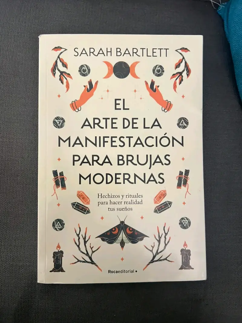 Libro El Arte de la Manifestación para Brujas Modernas - 1