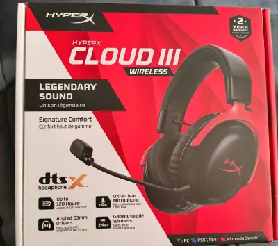 Audífonos inalámbricos HyperX Cloud III - miniatura 1