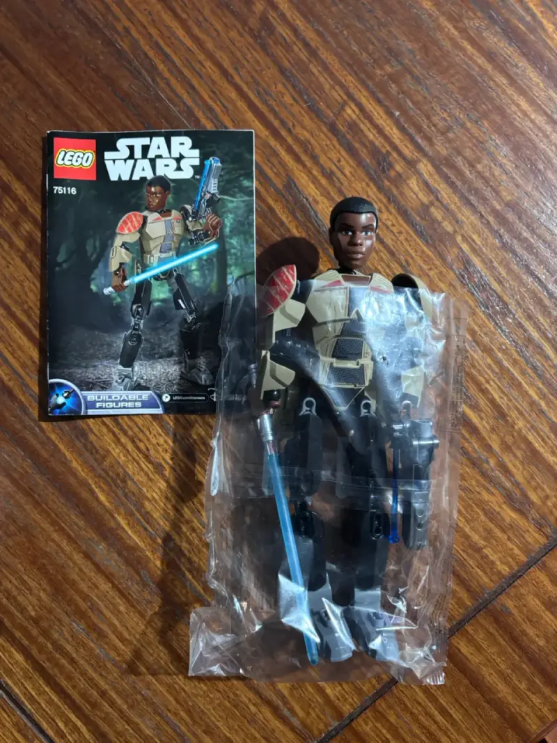 LEGO Star Wars Finn 75116 – Coleccionable - 3