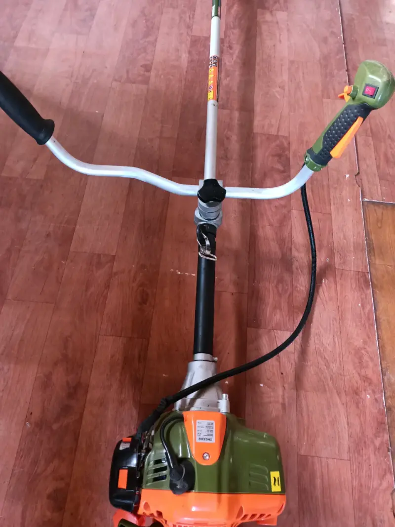 Desbrozadora Bauker 33CC con Accesorios - 3