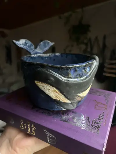 Tazón de cerámica gress con diseño de ballena - miniatura 1
