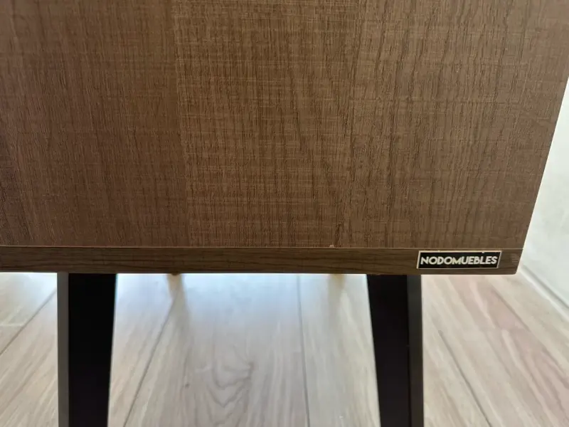 Velador de madera con patas metálicas - 2