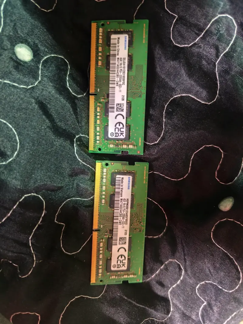 Memoria RAM Samsung 4GB DDR4 para Laptop