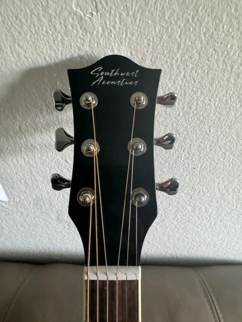 Guitarra acústica Southwest USA con case - 4