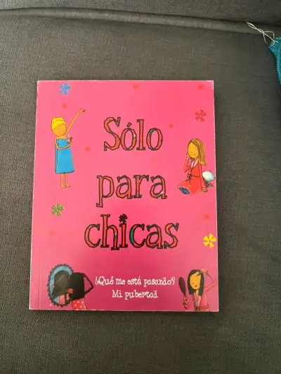Libro 'Sólo para chicas' sobre pubertad - miniatura 1