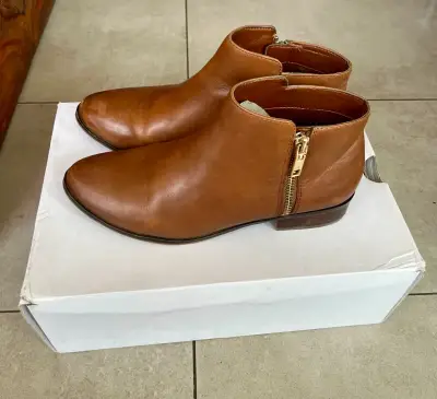 Botines de cuero marrón con cierre lateral - miniatura 2